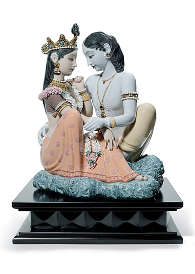 Lladro Classic Sculpture, Divine Love Couple Figurine. Limited Edition