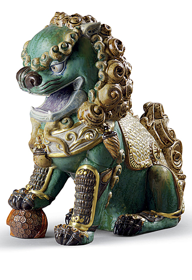 Lladro Classic Sculpture, Oriental Lion Sculpture. Green. Limited Edition