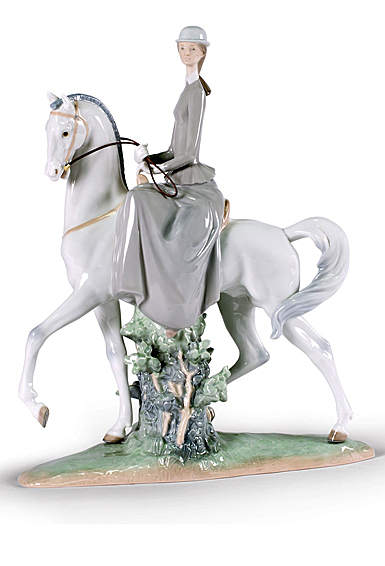 Lladro Classic Sculpture, Woman On Horse Figurine