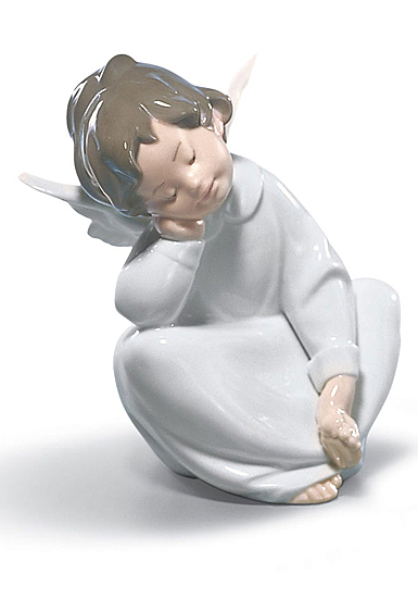 Lladro Classic Sculpture, Angel Dreaming Figurine