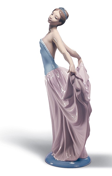 Lladro Classic Sculpture, Dancer Woman Figurine