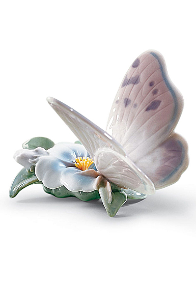 Lladro Classic Sculpture, Refreshing Pause Butterfly Figurine