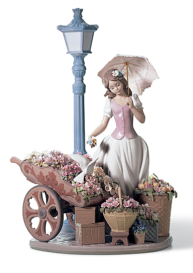 Lladro Classic Sculpture, Flowers For Everyone Sculpture
