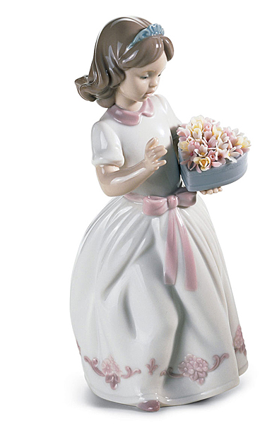 Lladro Classic Sculpture, For A Special Someone Girl Figurine