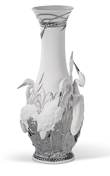 Lladro Home Decor, Herons' Realm Vase. Silver Lustre