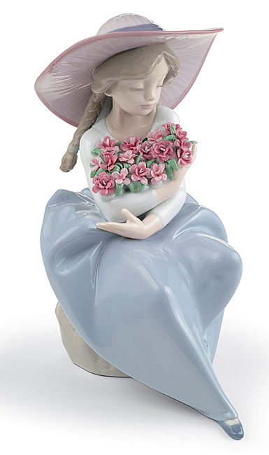 Lladro Classic Sculpture, Fragrant Bouquet Girl With Carnations Figurine