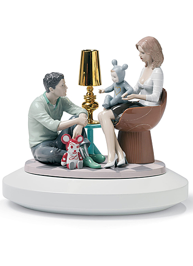 Lladro Design Figures, The Family Portrait Figurine. By Jaime Hayon