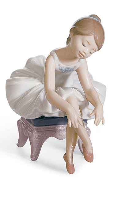 Lladro Classic Sculpture, Little Ballerina I Girl Figurine
