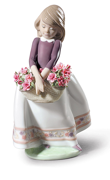 Lladro Classic Sculpture, May Flowers Girl Figurine. Special Version