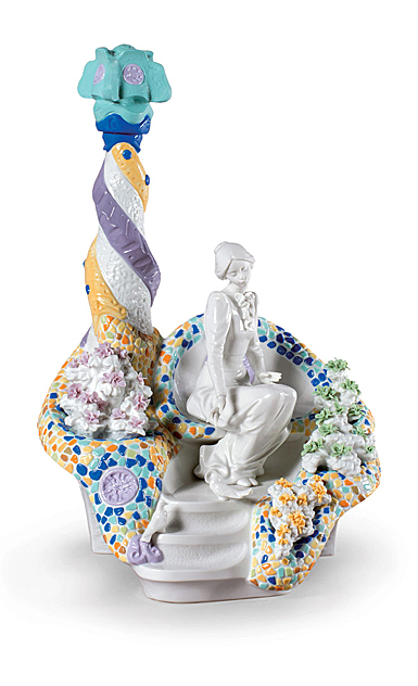 Lladro Classic Sculpture, Gaudi Lady Woman Figurine. Limited Edition