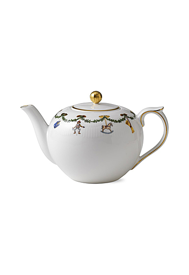 Royal Copenhagen, Star Fluted Christmas Tea Pot 1.5Qt