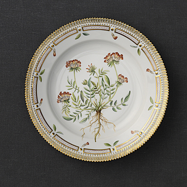 Royal Copenhagen, Flora Danica Dinner Plate 10", Limited Edition