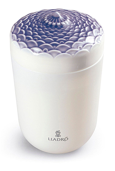 Lladro Light And Fragrance, Echoes Of Nature Candle. A Secret Orient Scent