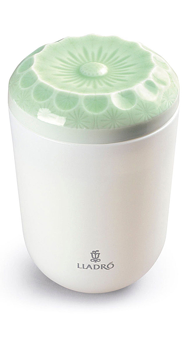 Lladro Light And Fragrance, Echoes Of Nature Candle. On The Prairie Scent