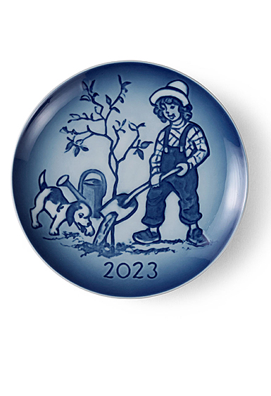 Royal Copenhagen Bing and Grondahl 2023 Children's Day Plate - The Gardener's Little Helper
