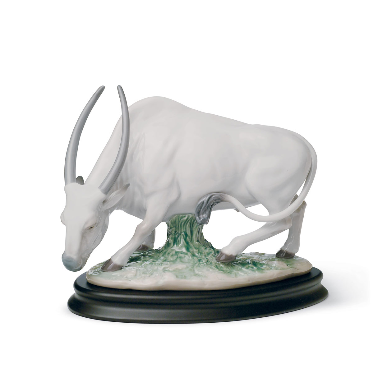 Lladro Classic Sculpture, The Ox Figurine