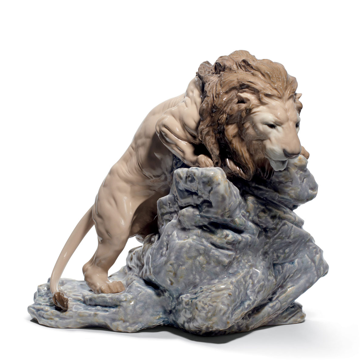 Lladro Classic Sculpture, Lion Pouncing Figurine