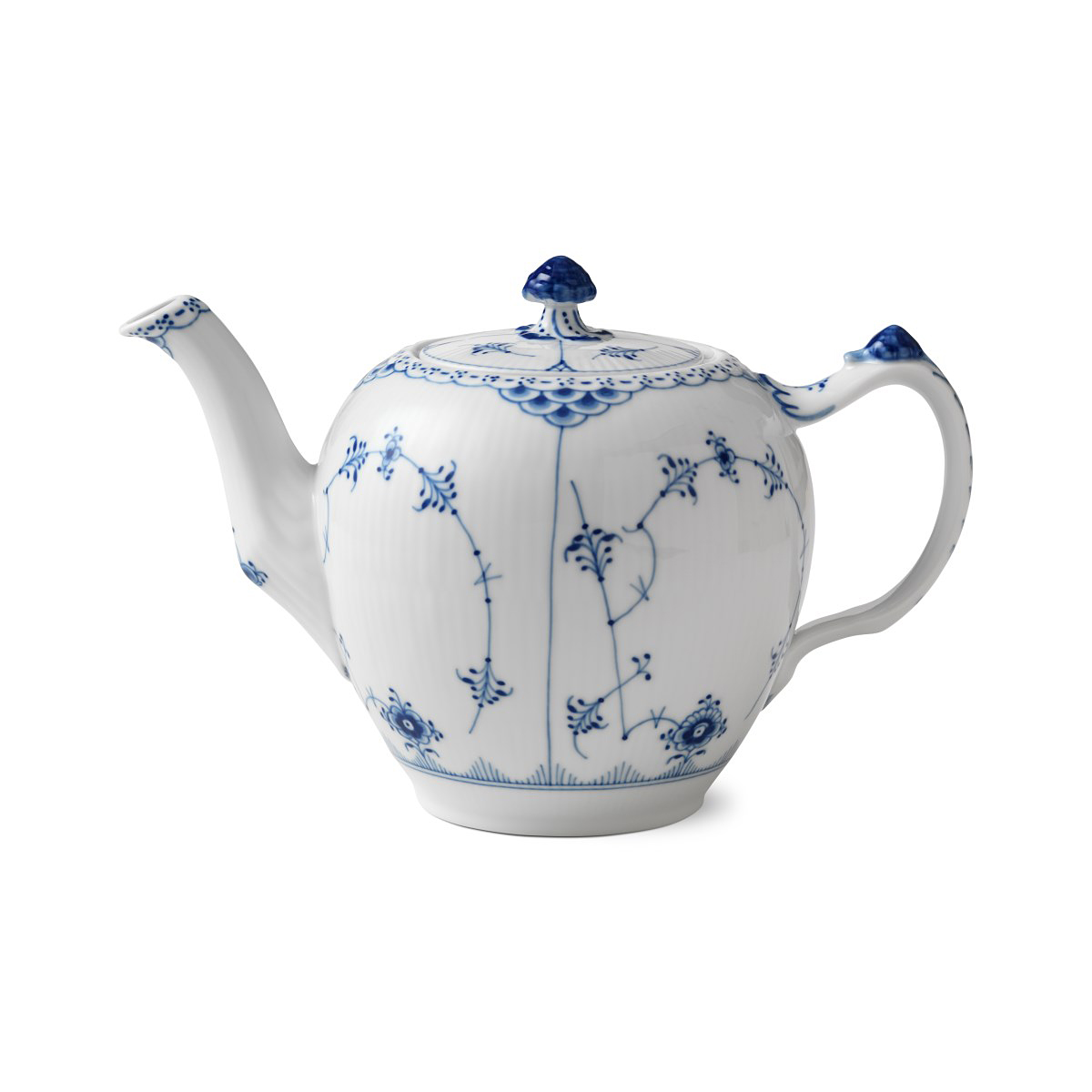 Royal Copenhagen, Blue Fluted Half Lace Tea Pot 1Qt