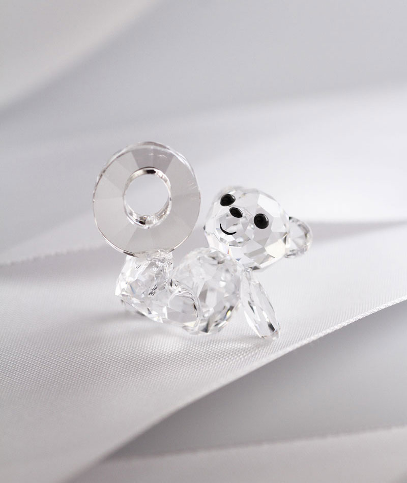 swarovski christmas kris bear 2021