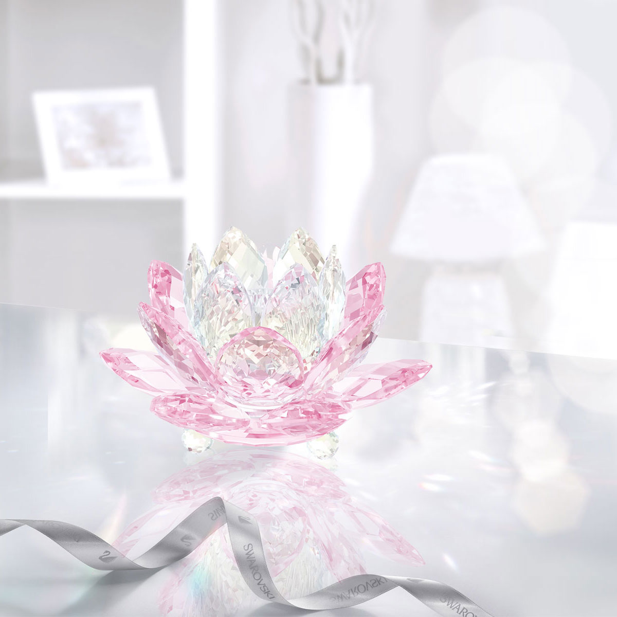 Swarovski Crystal Paradise Waterlily Crystal Candleholder Rosaline Pink