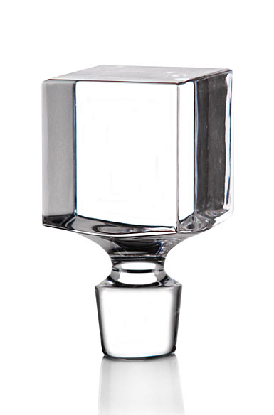 Glass decanter with stopper