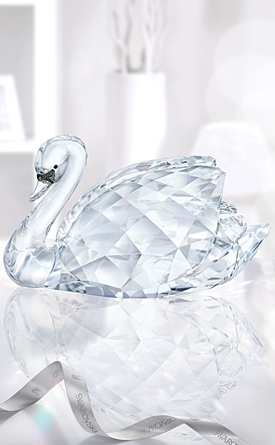 Swarovski Crystal Swan Crystal Figurine