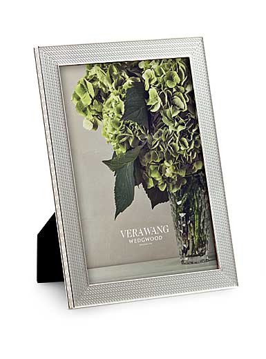 Vera Wang Wedgwood With Love Nouveau 5"x7" Picture Frame, Silver