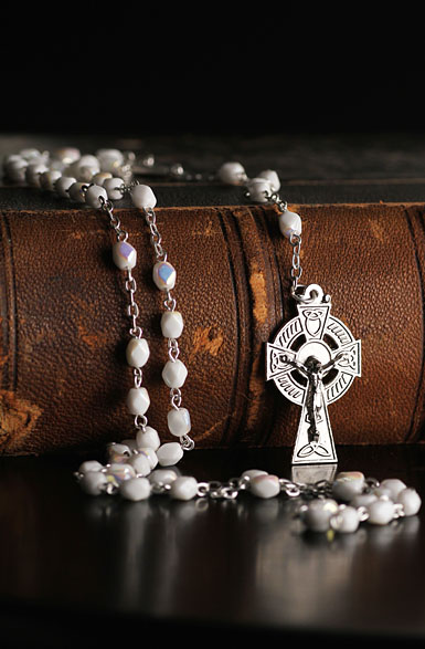 Cashs Ireland, St. Patrick Aurora Borealis Rosary
