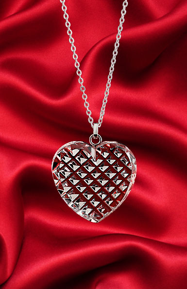 Cashs Ireland, Crystal Ireland's True Heart Pendant Necklace, Medium