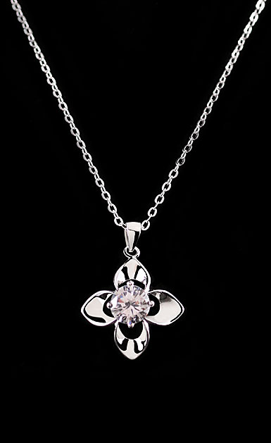 Cashs Ireland, Crystal and Sterling Silver Irish Rose Solitaire Necklace