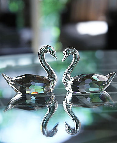 Swarovski Flirting Swans | Crystal Classics
